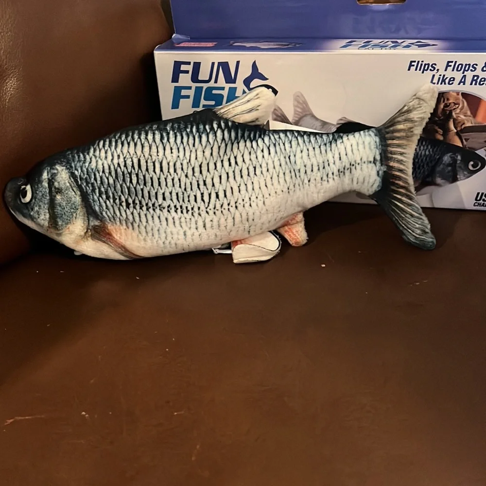 FUN FISH Cat Toy